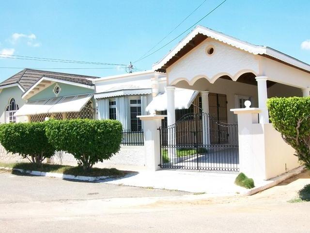 House For Sale Cavehill Estate Hellshire Greater Portmore