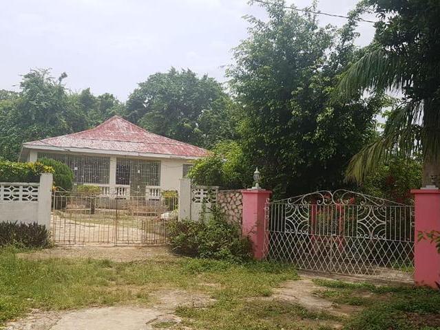 House For Sale: ENDEAVOR CRESCENT, Montego Bay | $5,000,000 | Keez