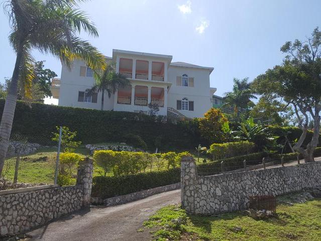 House For Sale: GREENWOOD, Montego Bay | $400,000 | Keez