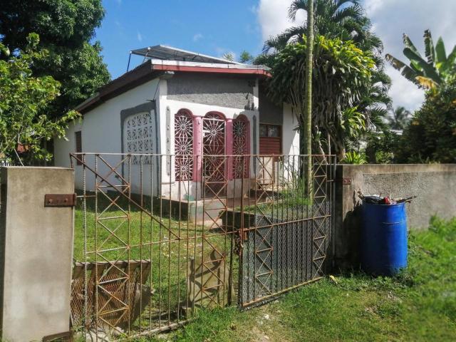 House For Sale: KNOLLIS ST. CATHRINE, Bog Walk | $7,500,000 | Keez