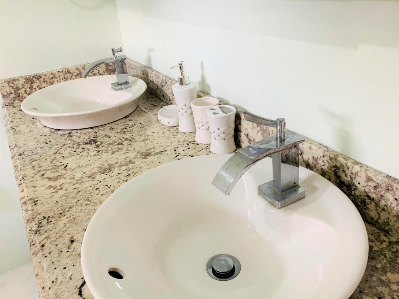 Apartment For Rent STILWELL AVE, Kingston 8 1,400 Keez