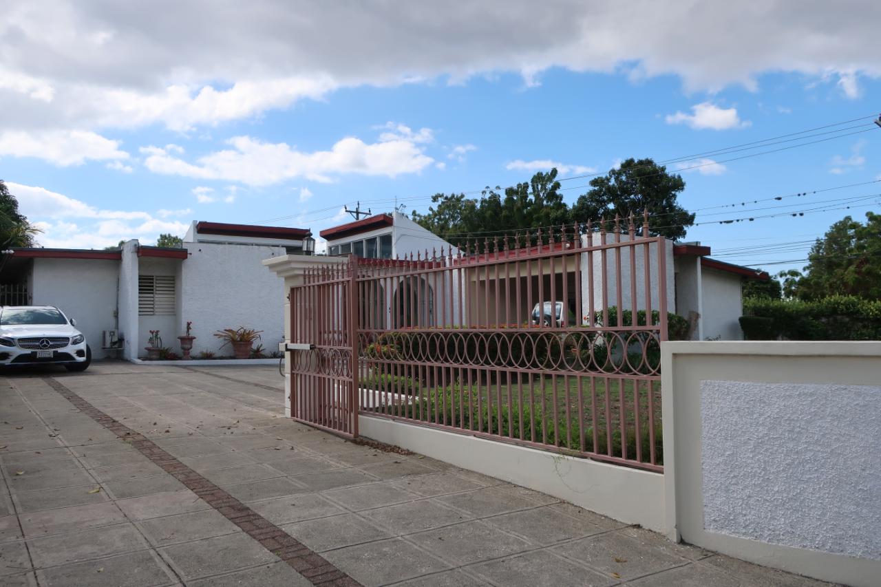 House For Sale STRATHMORE, Kingston 8 85,000,000 Keez
