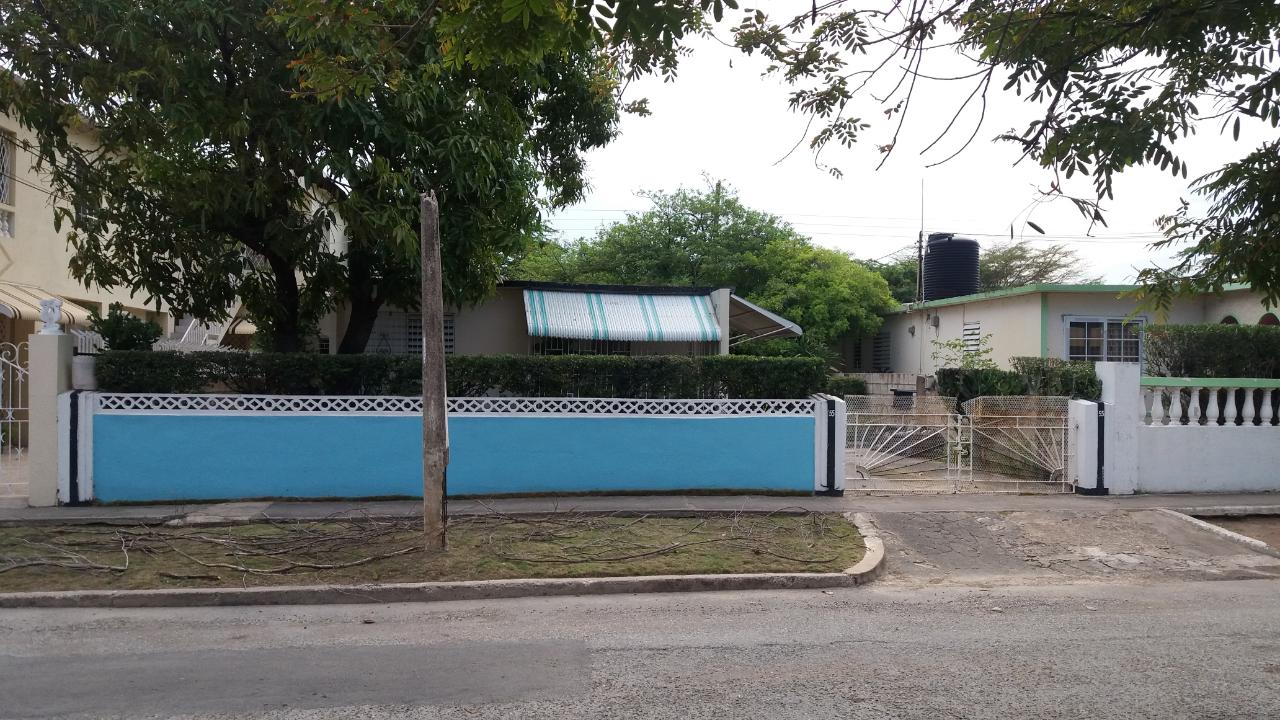 House For Sale ORION AVE., HARBOUR VIEW, Kingston 17 14,000,000 Keez