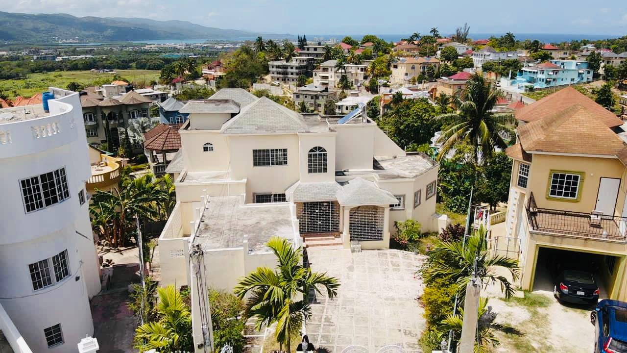 house-for-sale-westgate-hills-montego-bay-50-000-000-keez