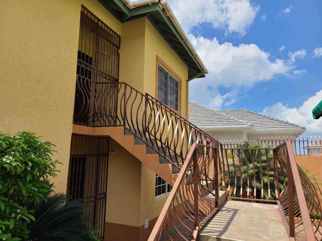 Apartment For Rent IRISH TOWN ROAD, Irish Town 1,500 Keez