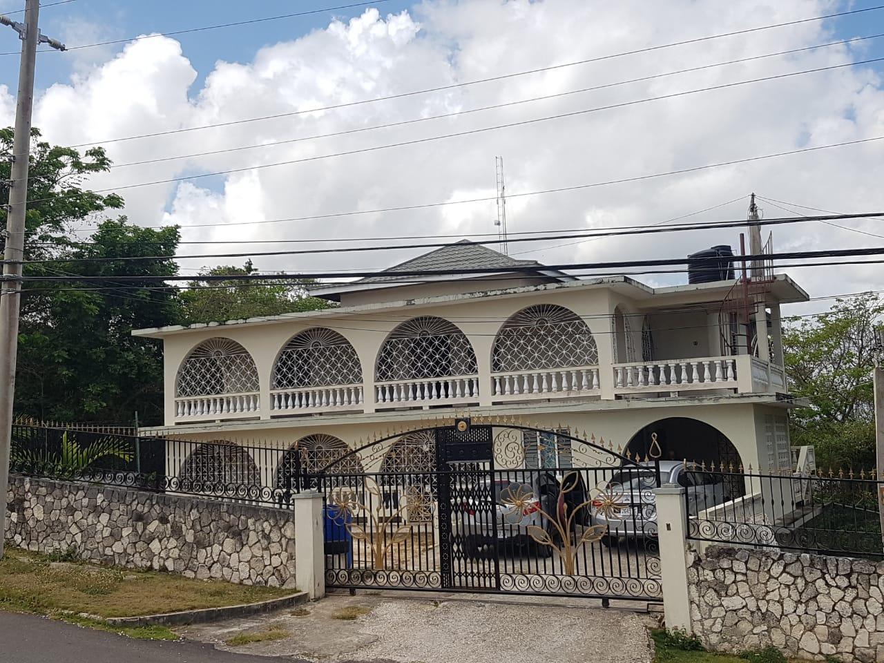 House For Sale MONTEGO HILLS, Montego Bay 23,000,000 Keez
