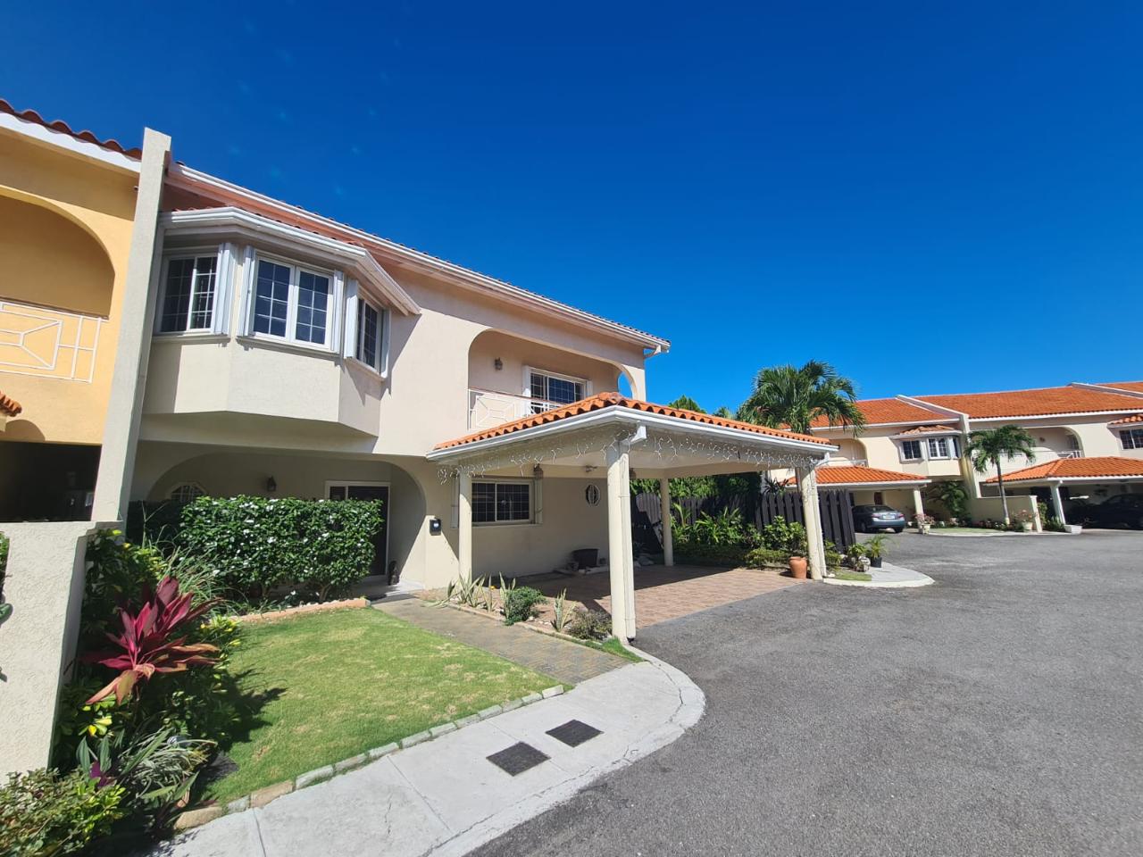 Townhouse For Rent NORBROOK ROAD, Kingston 8 3,500 Keez