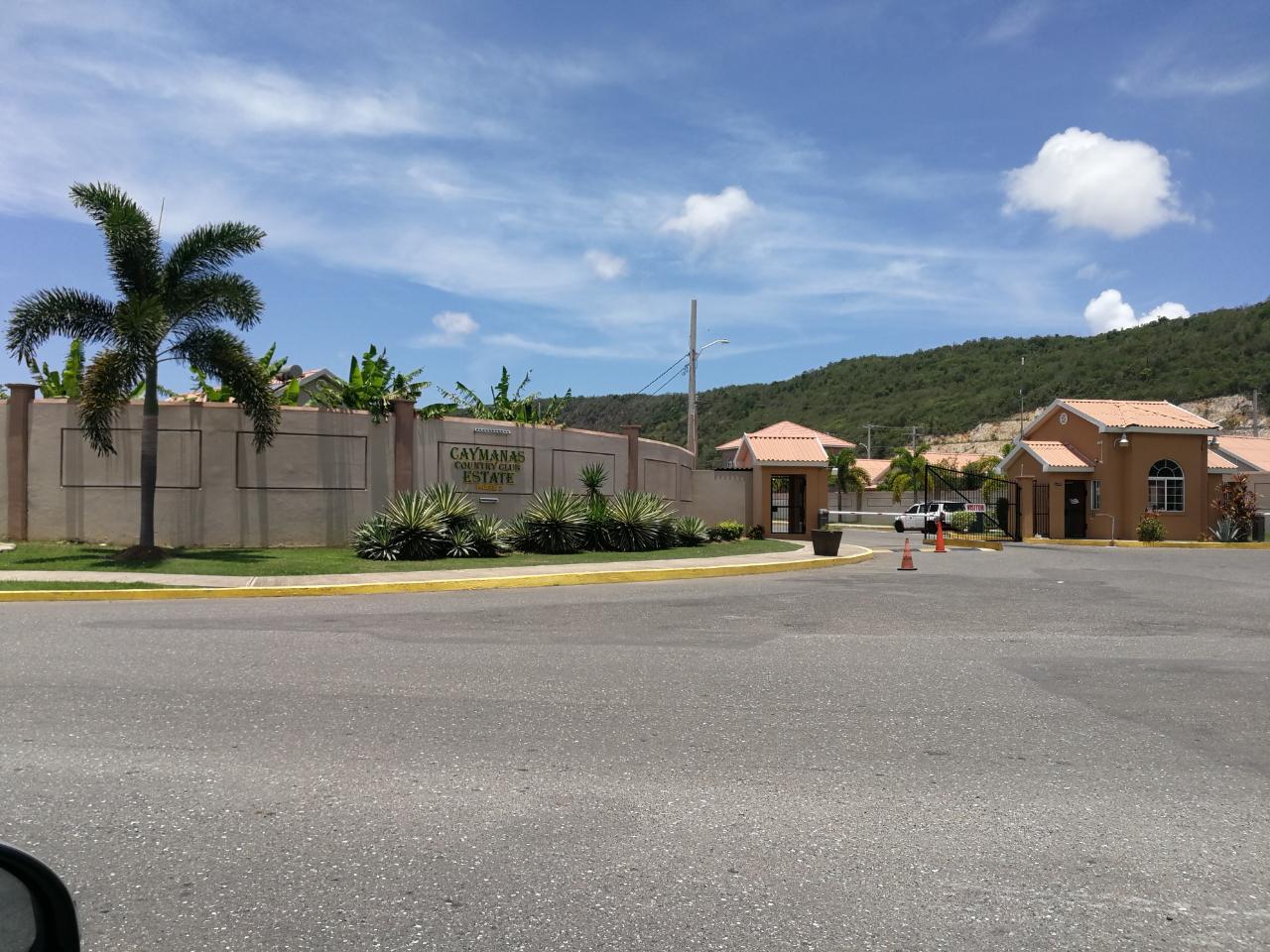 House For Rent CAYMANAS COUNTRY CLUB EST, Greater Portmore 150,000