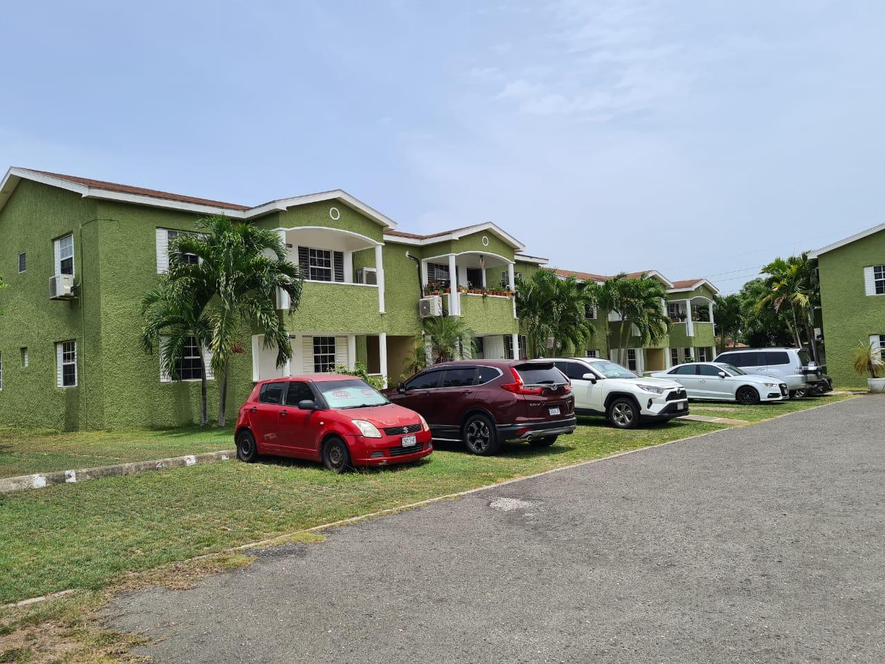 Apartment For Sale KINGS DRIVE, Kingston 6 32,000,000 Keez