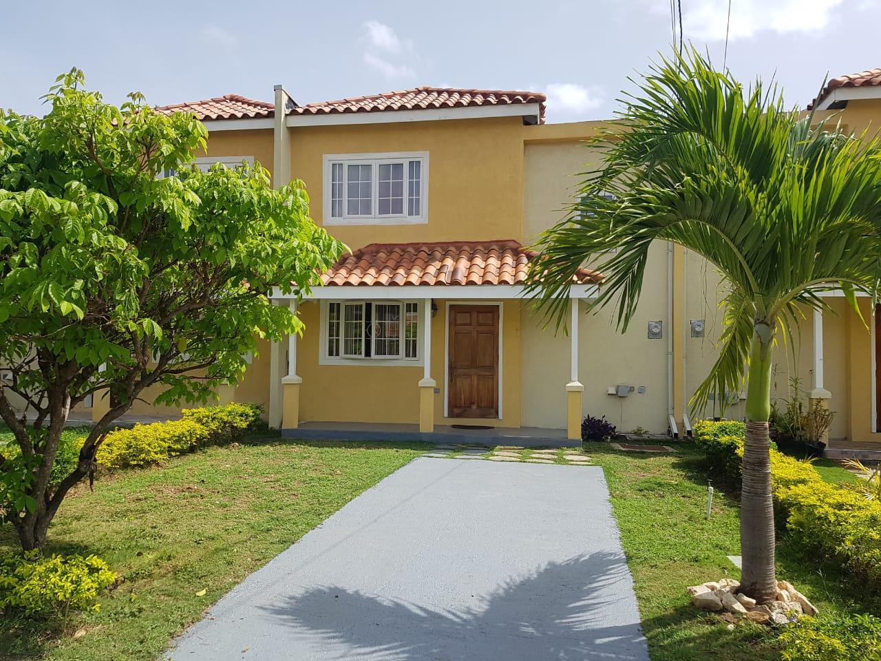 Townhouse For Rent MANGO WALK BLVD, Montego Bay 1,100 Keez