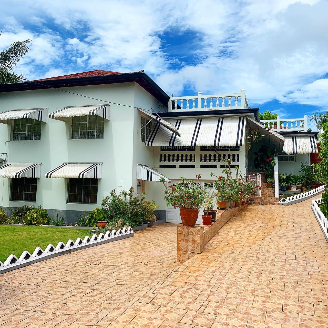 House For Sale KNOWLES ROAD, Mandeville 40,000,000 Keez