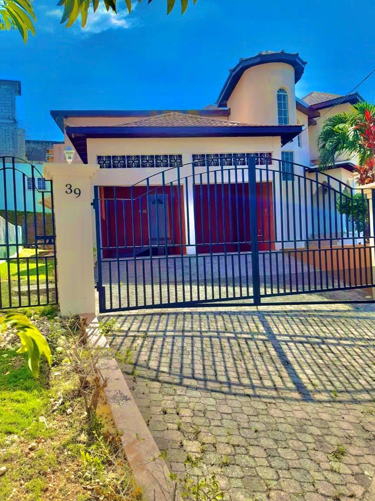 Apartment For Rent ST JAMES CLOSE, Montego Bay 55,000 Keez