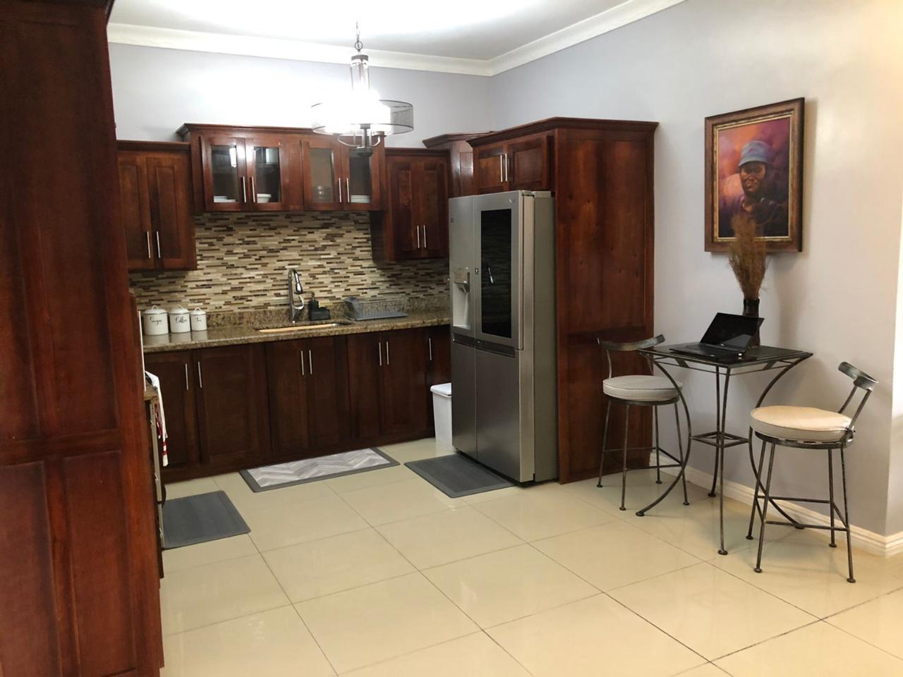 Apartment For Sale KINGS DRIVE/HALIFAX, Kingston 6 40,000,000 Keez