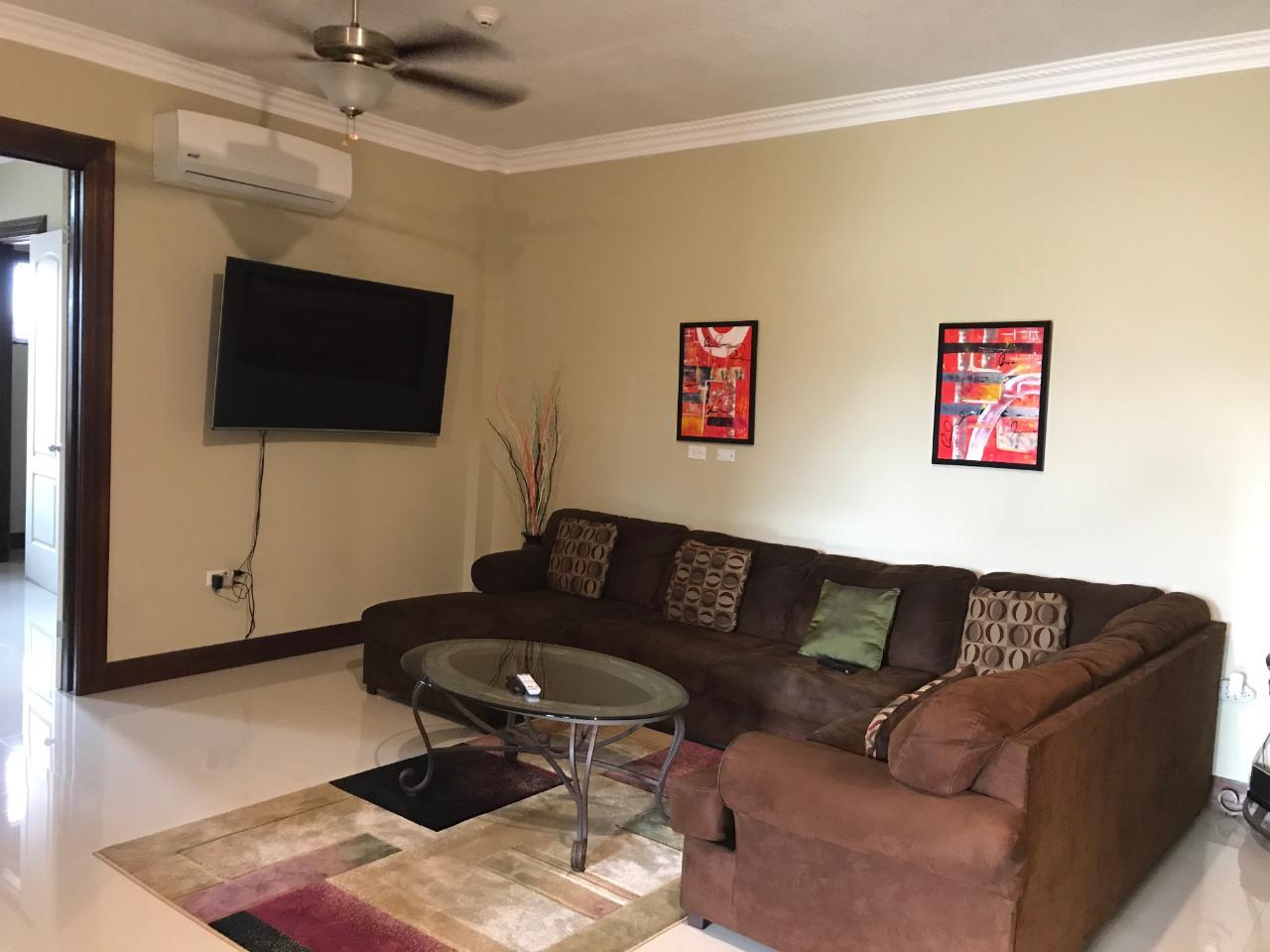 Apartment For Rent CRESCENT, Kingston 10 195,000 Keez