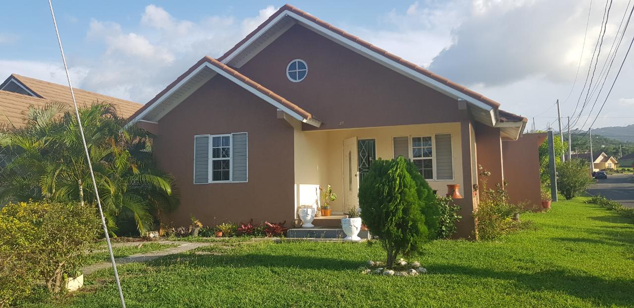 House For Rent HARTLAND ESTATE, St. Ann's Bay 110,000 Keez