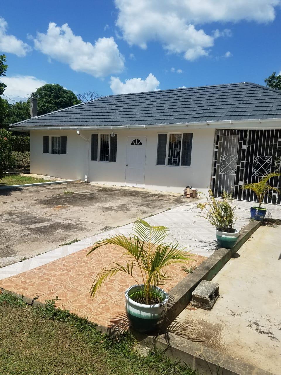House For Rent WEST BAY , WHITE HOUSE, W, White House WD 40,000 Keez