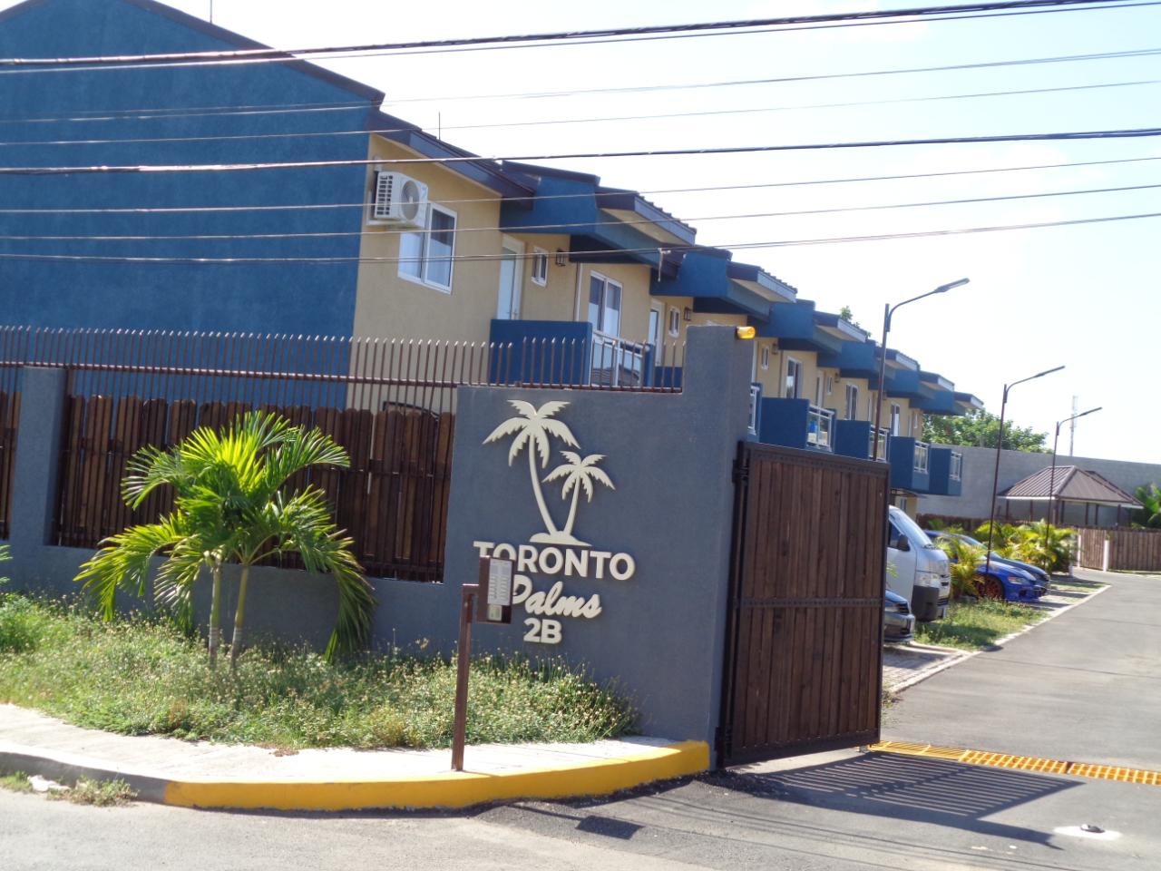 Townhouse For Rent TORONTO AVENUE, Kingston 10 130,000 Keez