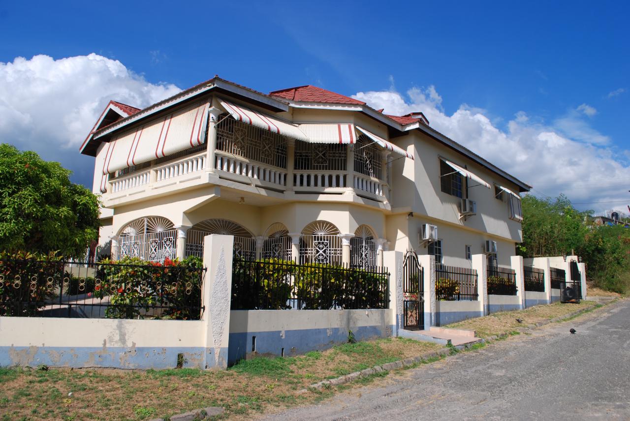 House For Sale DOLPHIN WAY, Old Harbour 35,000,000 Keez