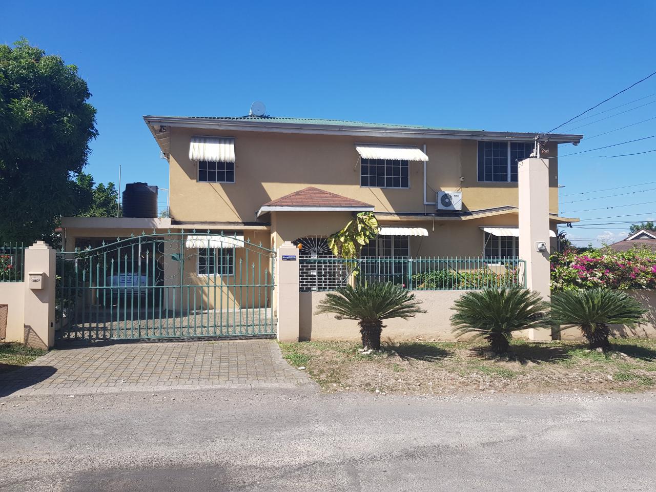 House For Sale GAINSBOROUGH AVENUE, Kingston 6 68,000,000 Keez