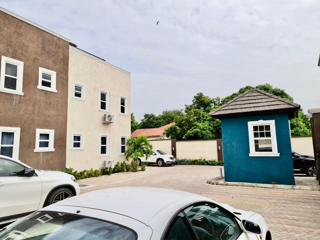Apartment For Sale SUNDOWN CRESCENT, Kingston 10 28,000,000 Keez