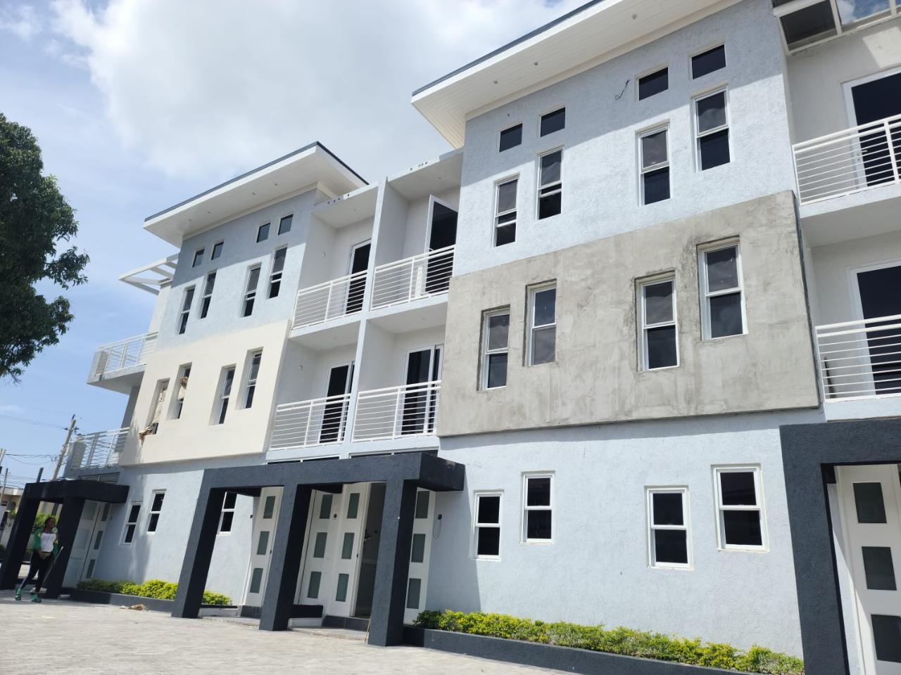 Townhouse For Sale ROCHESTER AVENUE, Kingston 8 52,000,000 Keez
