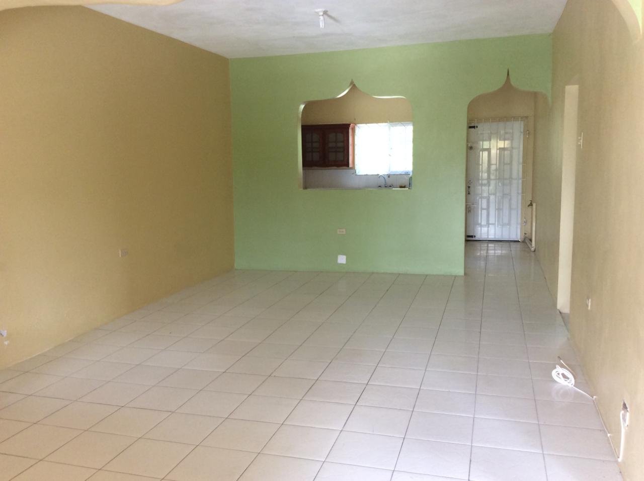 House For Rent VALLEY VIEW CRESCENT, Montego Bay 70,000 Keez