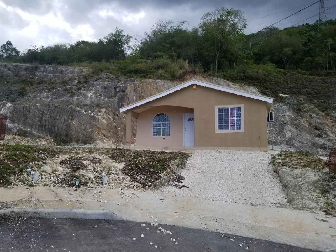 House For Rent CORAL SPRINGS, Montego Bay 90,000 Keez