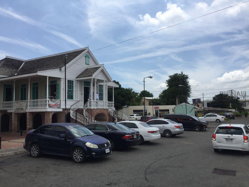 Offices / Commercial Bldg For Rent HAGLEY PARK ROAD, Kingston 10 95,375 Keez