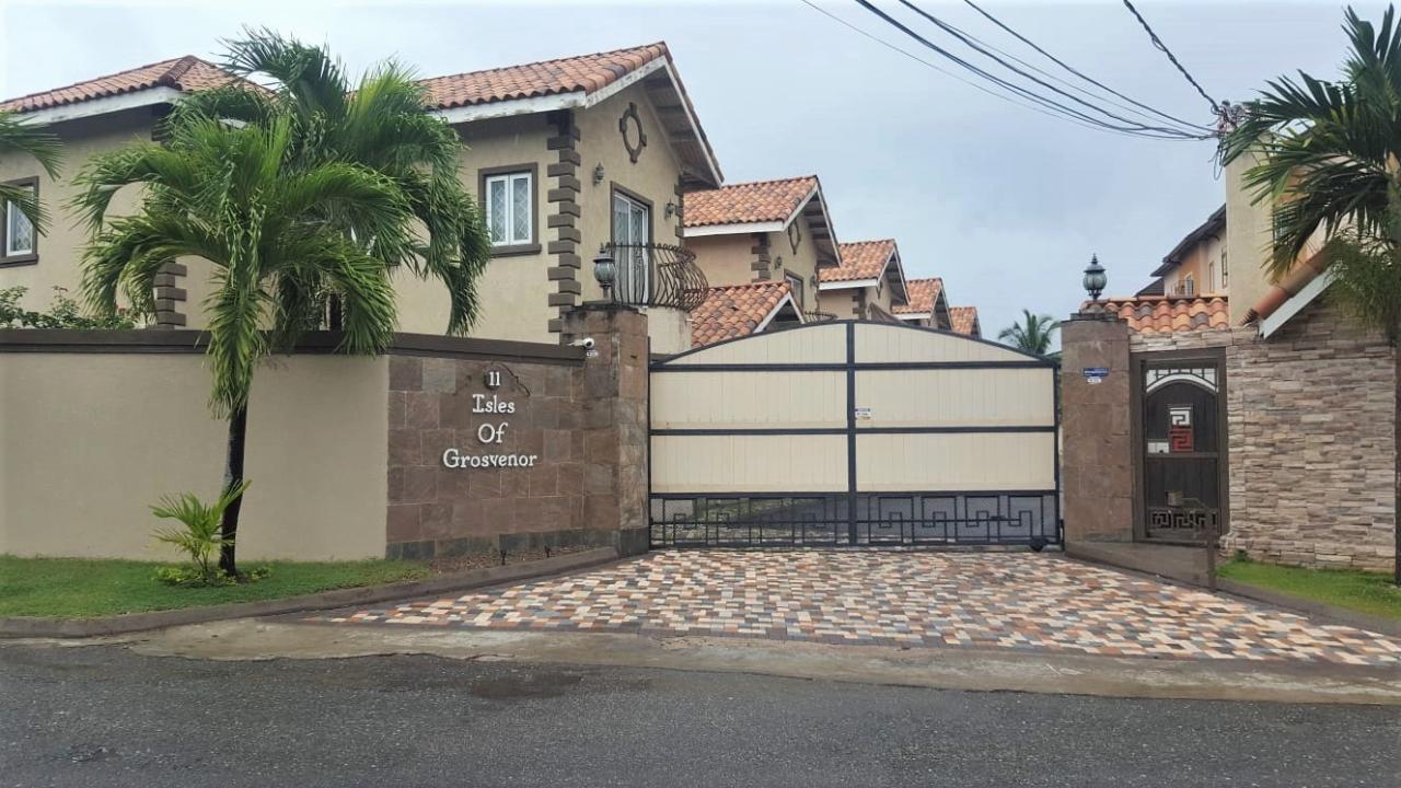 Townhouse For Sale GROSVENOR TERRACE, Kingston 8 54,500,000 Keez