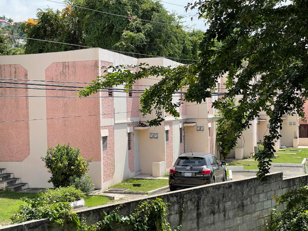 Apartment For Sale HOPEDALE AVENUE, Kingston 6 12,000,000 Keez