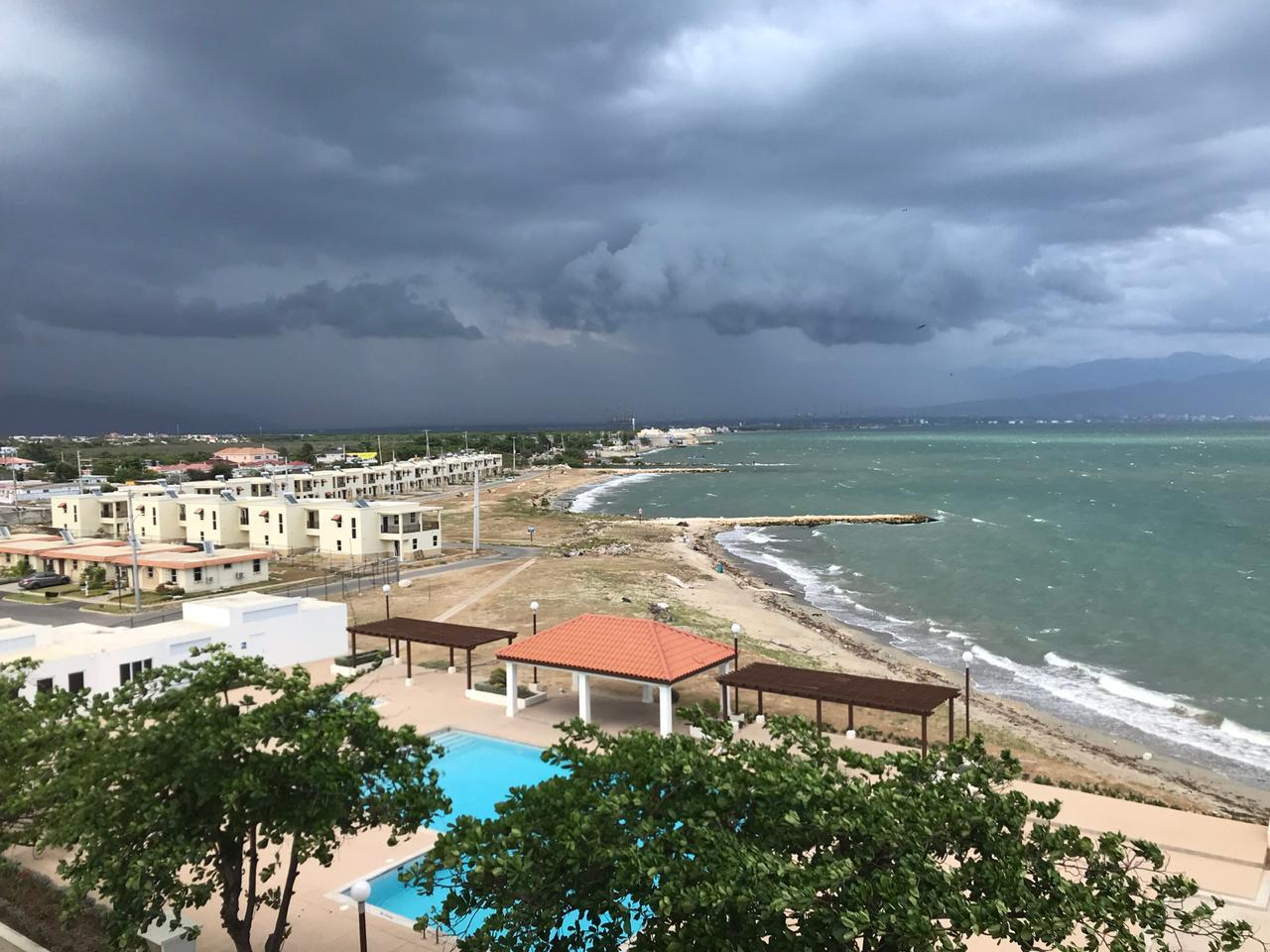 Apartment For Rent BAY FRONT APARTMENTS, Bridgeport 600 Keez