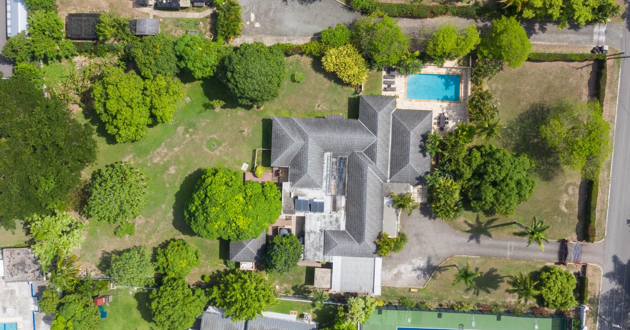 House For Rent EARLS COURT, Kingston 8 5,000 Keez