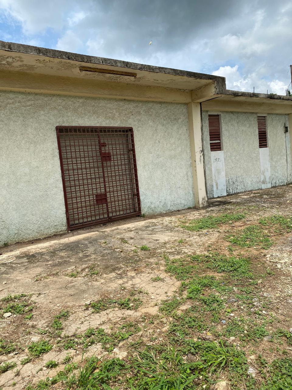 Offices / Commercial Bldg For Sale HEATHFIELD LINSTEAD PO, Linstead 25,000,000 Keez