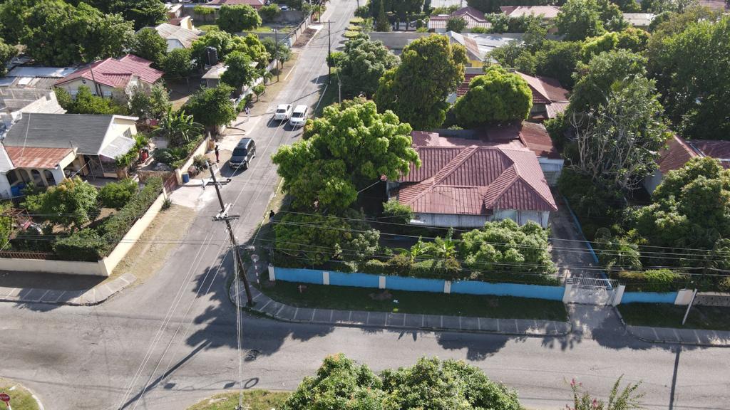 House For Sale RICHMOND PARK AVENUE, Kingston 10 36,500,000 Keez