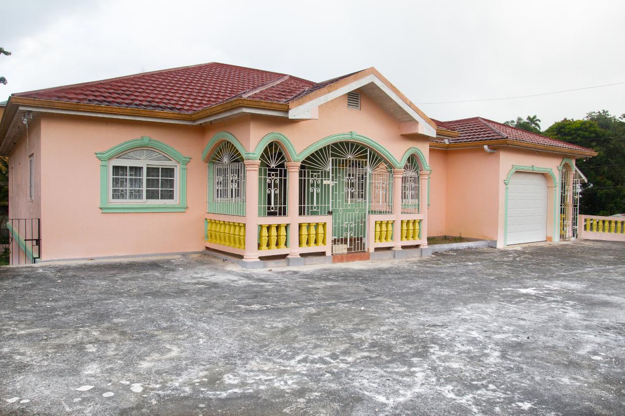 House For Sale OAKWOOD DRIVE, Mandeville 31,500,000 Keez