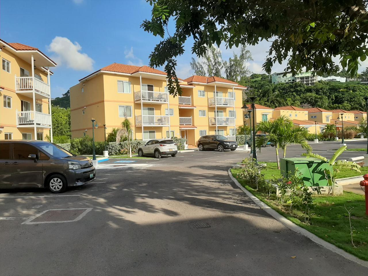 Apartment For Rent GODFERY DYER AVE, MOBAY, Montego Bay 1,400 Keez