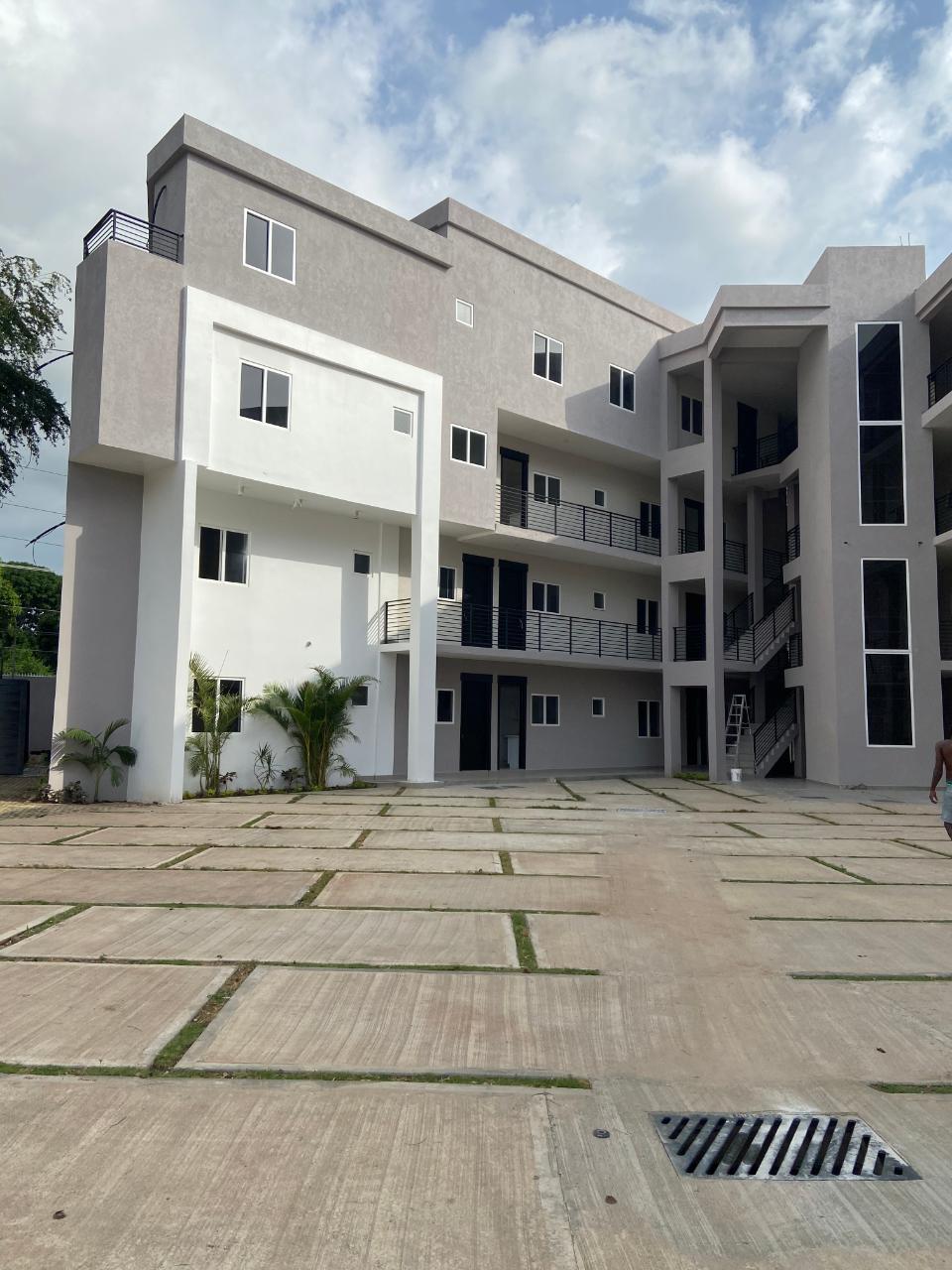 Apartment For Rent: UNIVERSITY CRESCENT, Kingston 6 | $140,000 | Keez