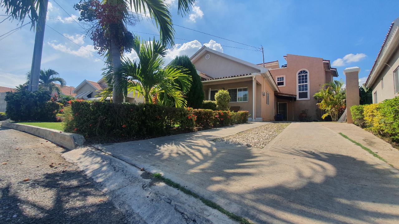 House For Rent SAN FERNANDO PLACE, CARIB, Greater Portmore 160,000