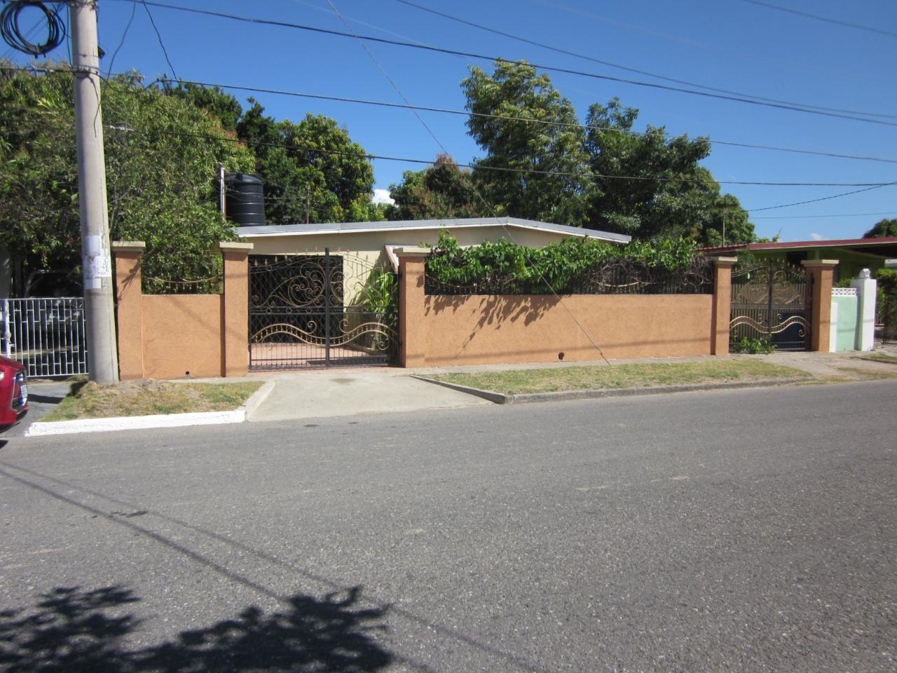 House For Sale GIBSON ROAD, BRIDGEPORT, Bridgeport 16,500,000 Keez