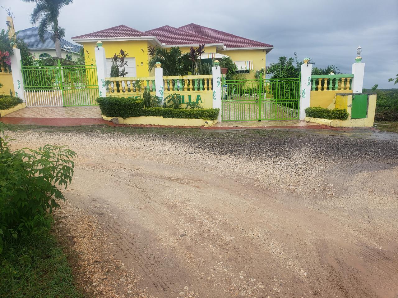 Residential Lot For Sale CHATEAU, CLARENDON, May Pen 3,500,000 Keez