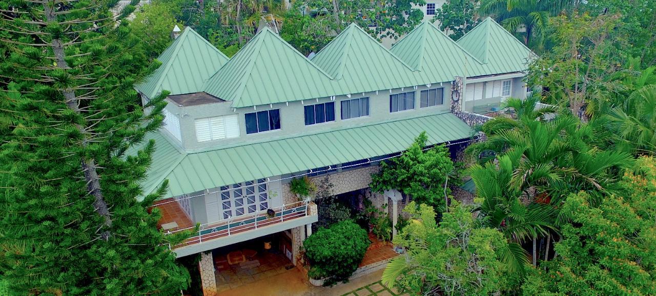 House For Sale SEAVIEW ROAD, STONY HILL, Kingston 9 829,999 Keez