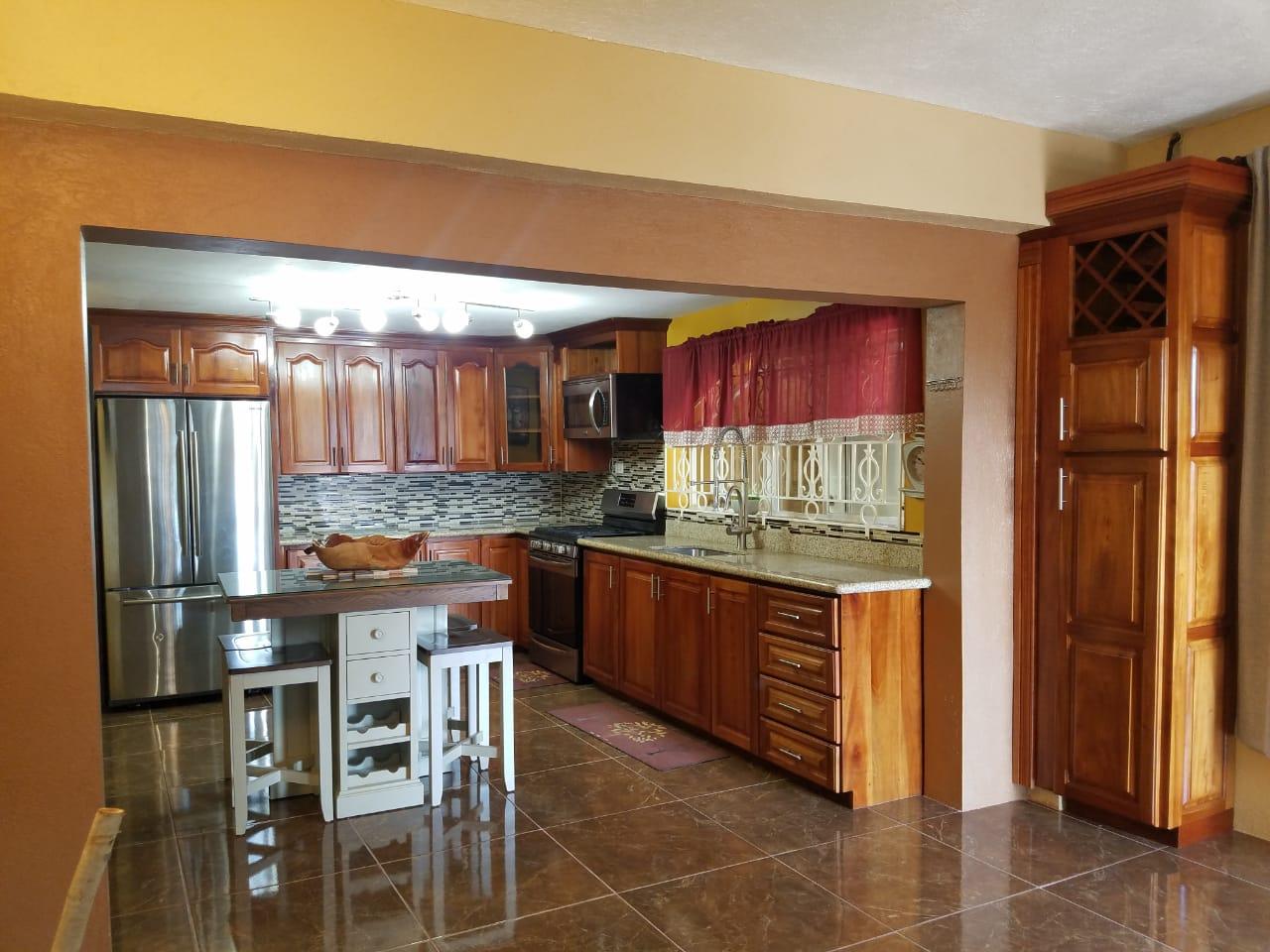 House For Rent WESTGATE HILLS, Montego Bay 1,000 Keez