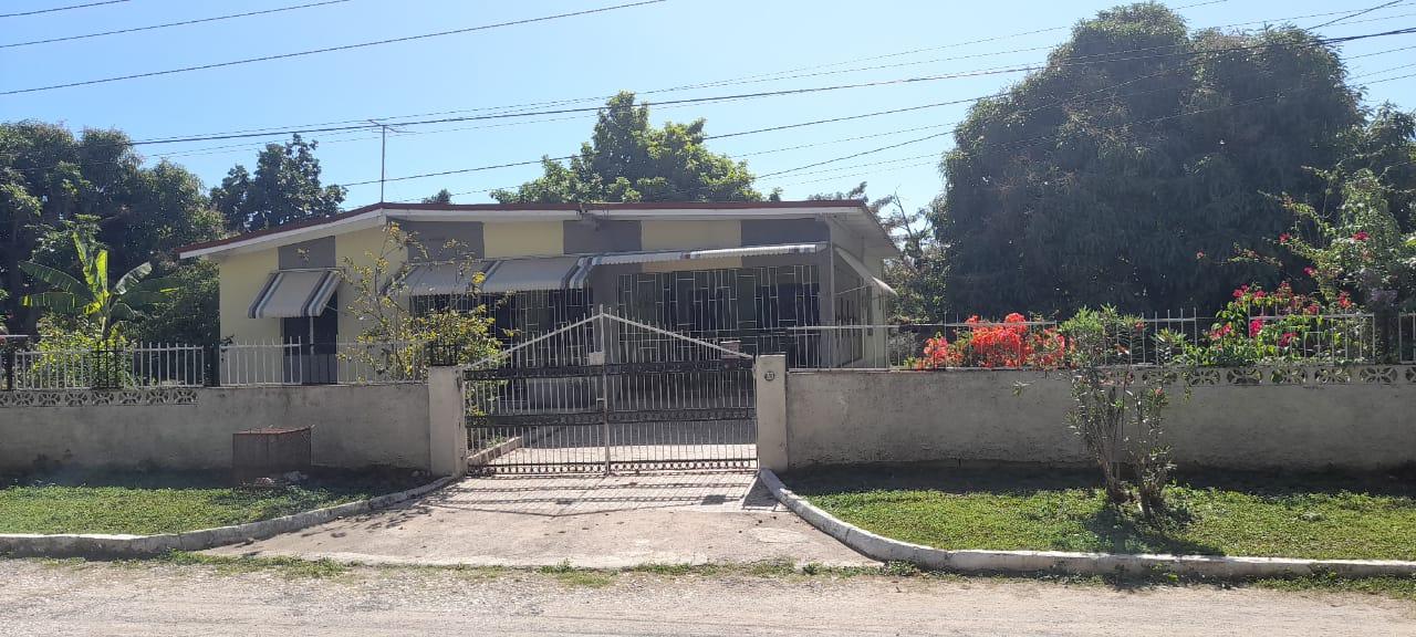 House For Sale GARBALLY DRIVE, VILLA PEN, Spanish Town 12,000,000