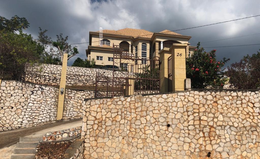 House For Sale PLANTATION DRIVE, Red Hills 60,000,000 Keez