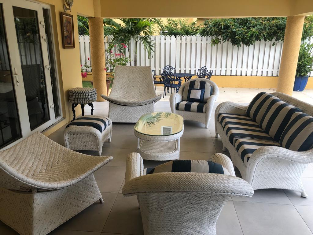 House For Rent FARRINGDON DRIVE, Kingston 6 7,500 Keez