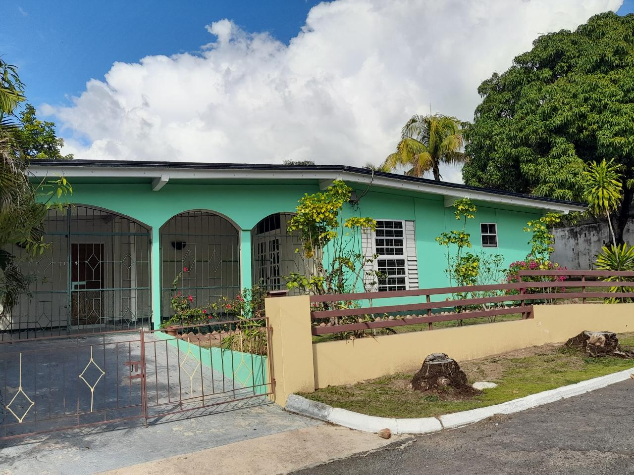 House For Sale: LIGUANEA WAY KINGSTON 6, Kingston 6 | $55,000,000 | Keez