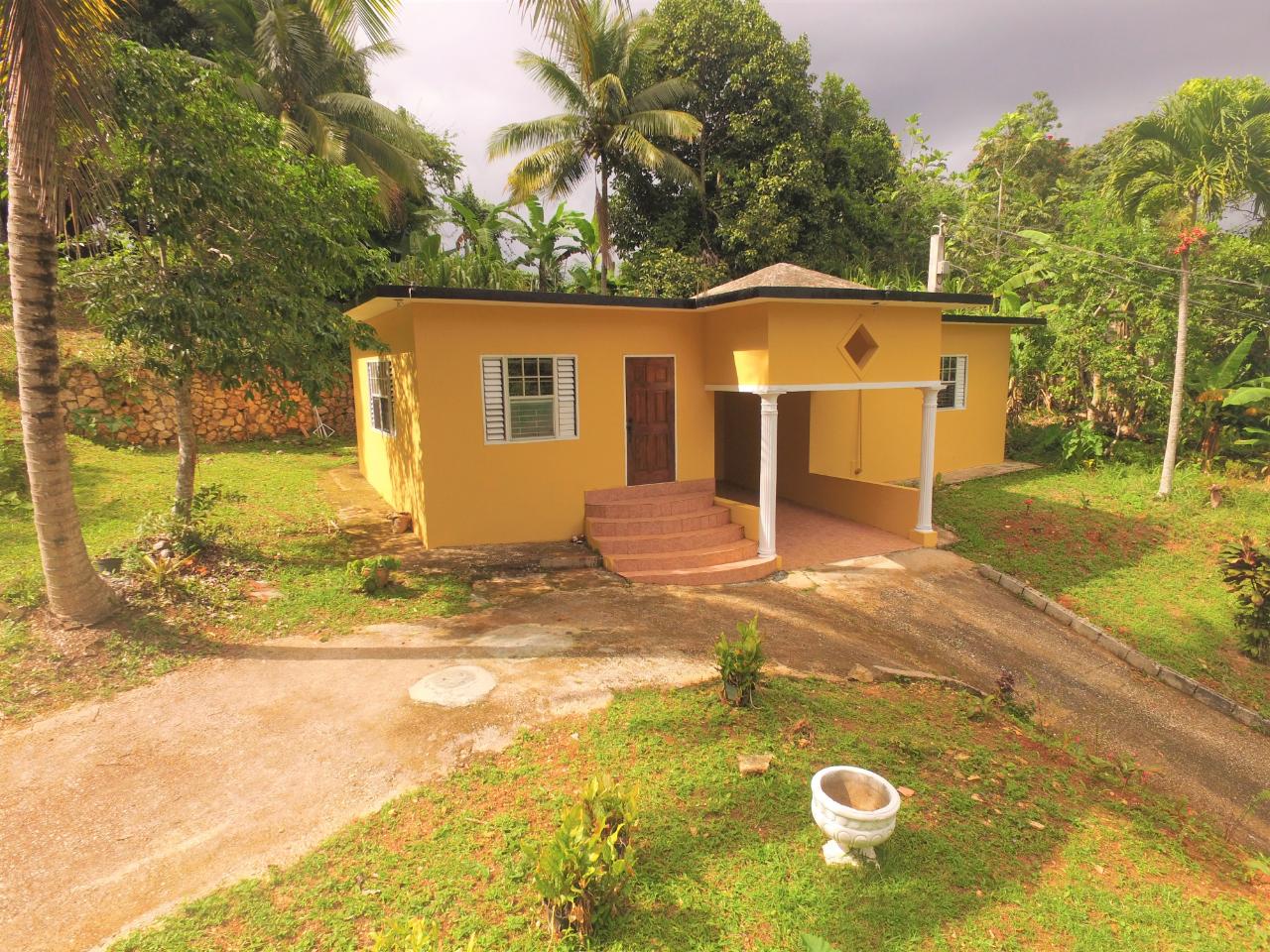 House For Rent MANNINGS HILL ROAD, Kingston 9 85,000 Keez