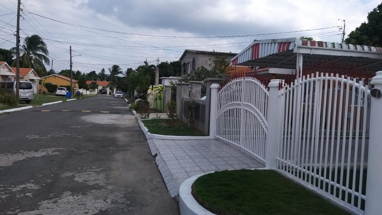 Apartment For Rent BENEDETTEA DRIVE, ANGELS, Spanish Town 70,000 Keez