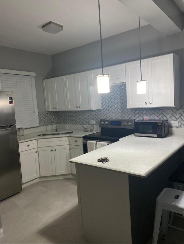 Apartment For Rent LONG LANE, Kingston 8 135,000 Keez