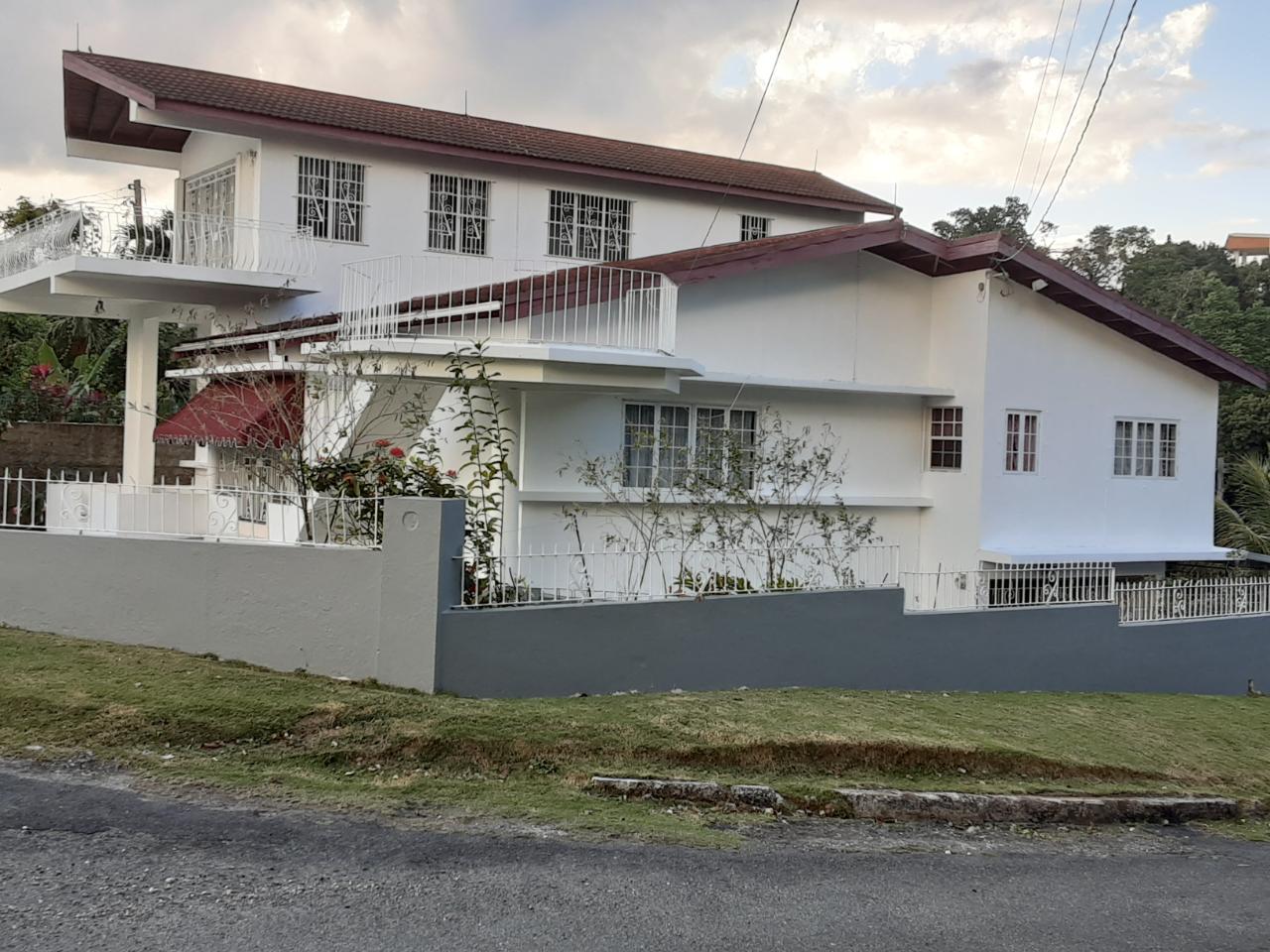 House For Sale MONTGOMERY TERRACE, Kingston 9 65,000,000 Keez